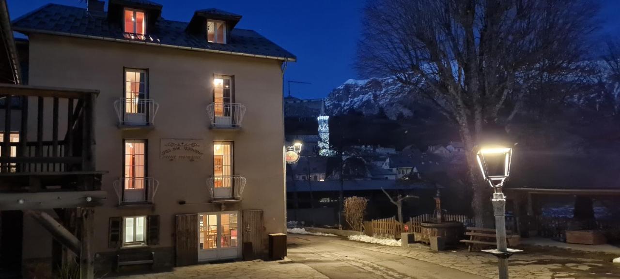 L'Auberge Saint-Vincent-les-Forts Ngoại thất bức ảnh