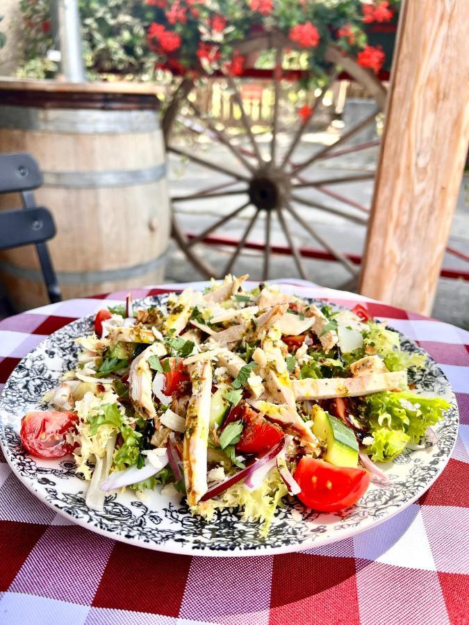 L'Auberge Saint-Vincent-les-Forts Ngoại thất bức ảnh
